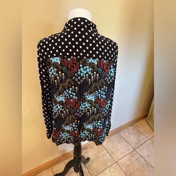 Westbound Women’s Polka Dot Shirt with Floral Design on the Back Size XL - Picture 2 of 4
